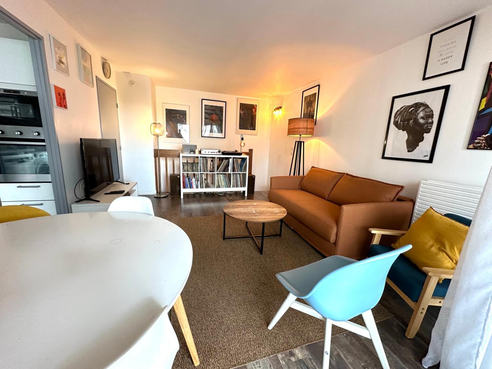Cosy Duplex Avec Parking A Paris 19 By Immo Kit Bnb Exterior foto